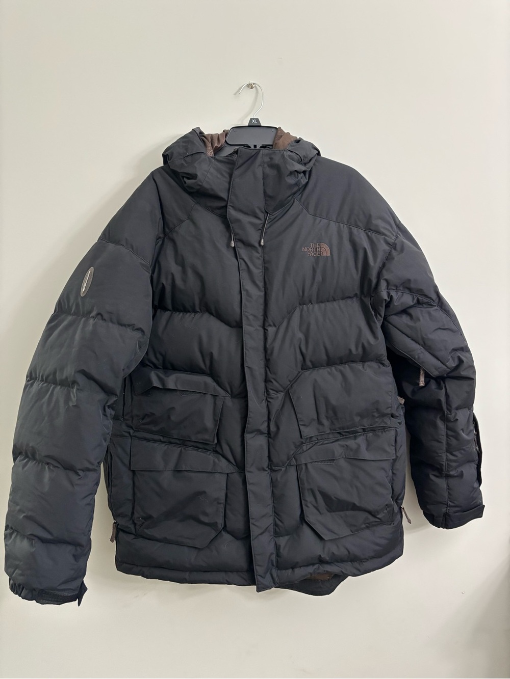 The North Face Men's Dark Gray Insulated Ski Jacket with Hood